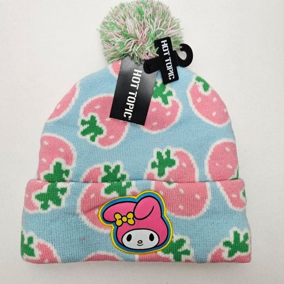 My Melody Hat Beanie Strawberries - Picture 4 of 5